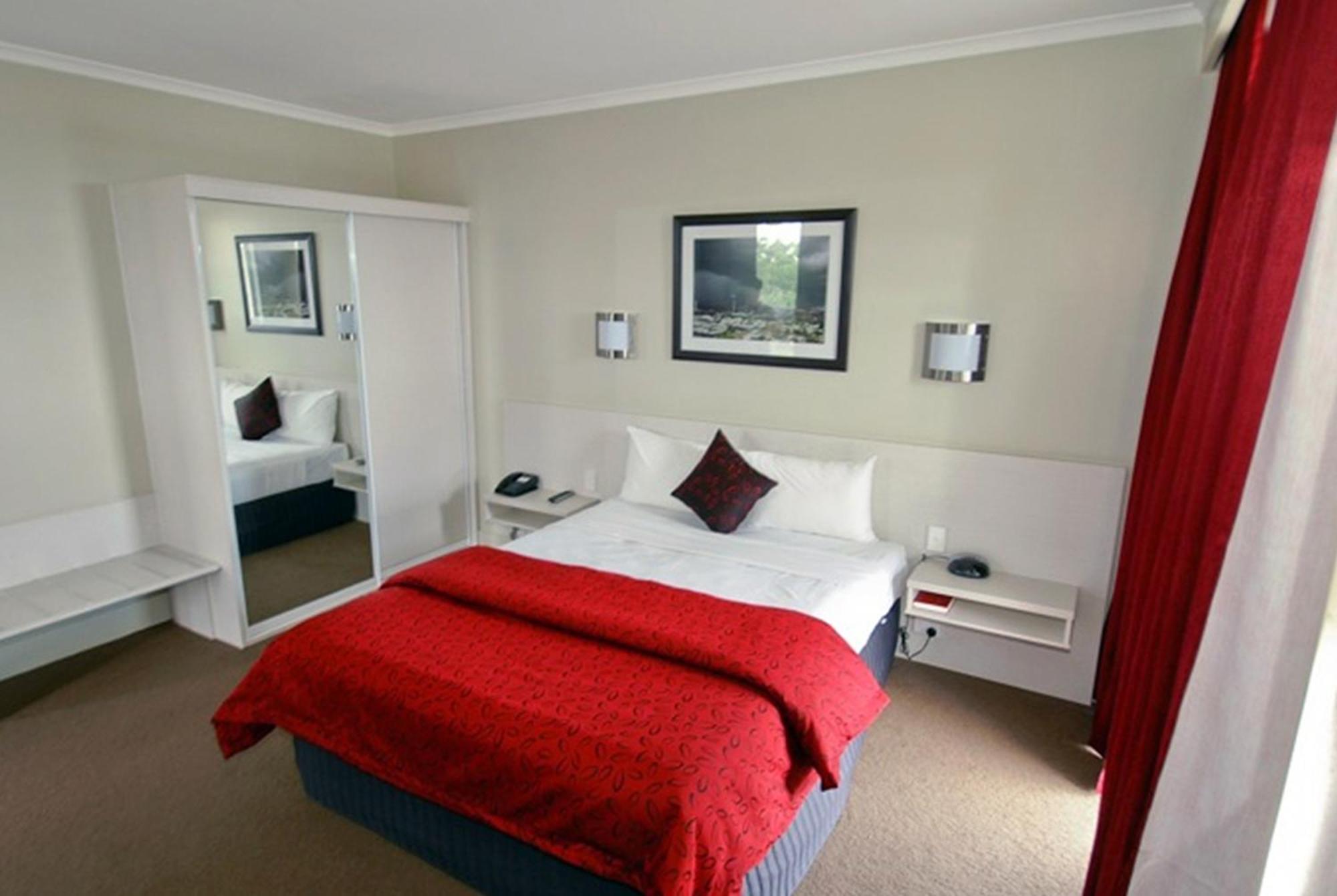 Isa Hotel Mount Isa Room photo