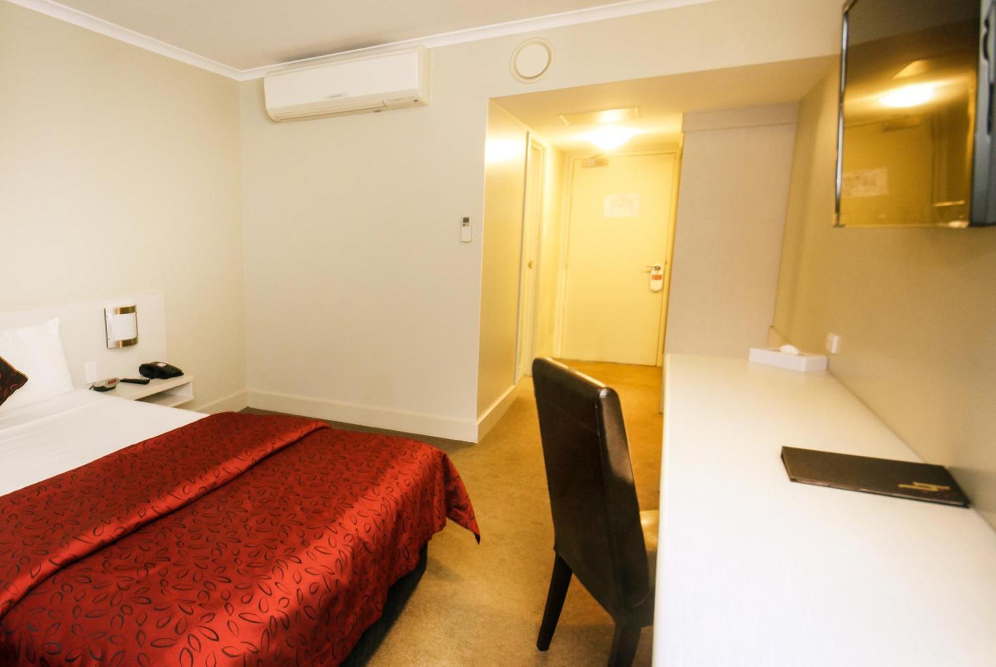 Isa Hotel Mount Isa Room photo